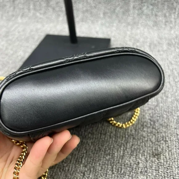 100% Authentic Gucci GG Leather Top Handle Bag 669-110524 - Picture 11 of 16